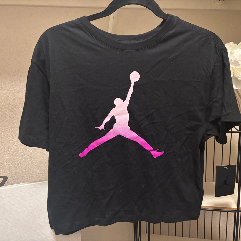 Nike Jordan Kids Black and logo Pink Short Sleeve Tee
